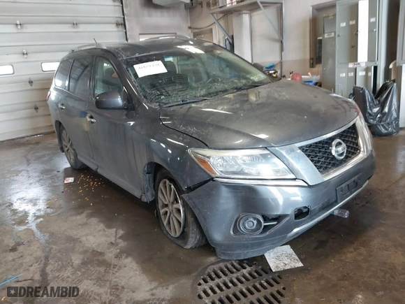 2014 Nissan Pathfinder S with VIN 5N1AR2MM9EC694210, listed as a IAAI auction lot 41651478 with 151,268 mi miles. Bid and sale history available at carsss.com. Image 1.