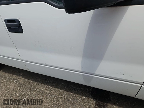 2014 Ford F-150 XL с VIN 1FTFX1ET0EKD33860, выставлен на аукционе IAAI как лот 42587524 с пробегом Не указан миль и . История ставок и продаж доступна на DreamBid. Изображение 21.