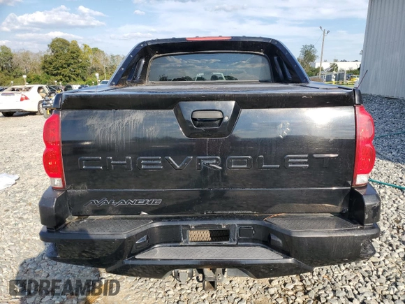 2004 Chevrolet Avalanche Z66 with VIN 3GNEC12T64G121926, listed as a Copart auction lot 75260014 with 249,097 mi miles and Salvage Title. Bid and sale history available at DreamBid. Image 6.
