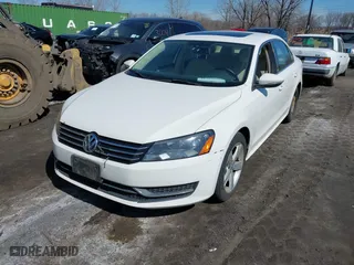 2012 Volkswagen Passat SE with VIN 1VWBP7A3XCC039314, listed as a IAAI auction lot 41741077 with 169,305 mi miles. Bid and sale history available at carsss.com. Image 2.