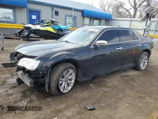 2017 Chrysler 300 C with VIN 2C3CCAET8HH541709, listed as a Copart auction lot 43707655 with 112,858 mi miles and Salvage Title. Bid and sale history available at carsss.com. Image 1.