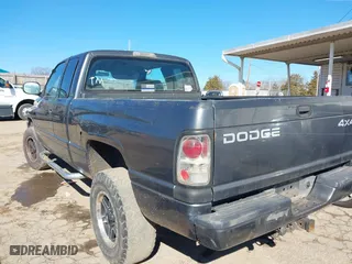 2001 Dodge Ram 1500 with VIN 1B7HF13Y91J614758, listed as a IAAI auction lot 41399792 with 243,225 mi miles. Bid and sale history available at carsss.com. Image 3.