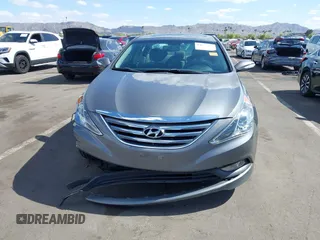 2014 Hyundai Sonata SE with VIN 5NPEC4AC7EH922630, listed as a IAAI auction lot 42070649 with 137,753 mi miles and . Bid and sale history available at DreamBid. Image 13.