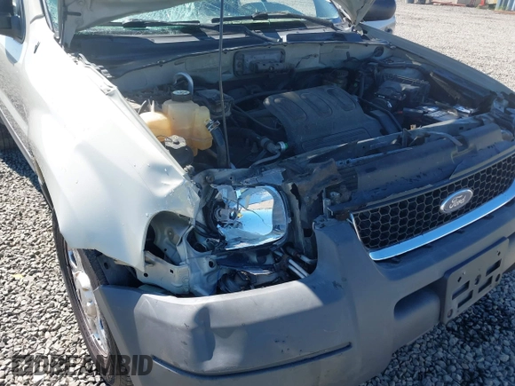 2004 Ford Escape XLT с VIN 1FMYU03154KB49571, выставлен на аукционе IAAI как лот 42055325 с пробегом 213 680 миль миль и . История ставок и продаж доступна на DreamBid. Изображение 6.