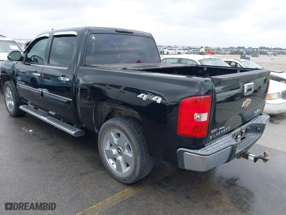 2010 Chevrolet Silverado 1500 LT with VIN 3GCRKSE30AG296456, listed as a IAAI auction lot 41713549 with 274,586 mi miles. Bid and sale history available at carsss.com. Image 3.