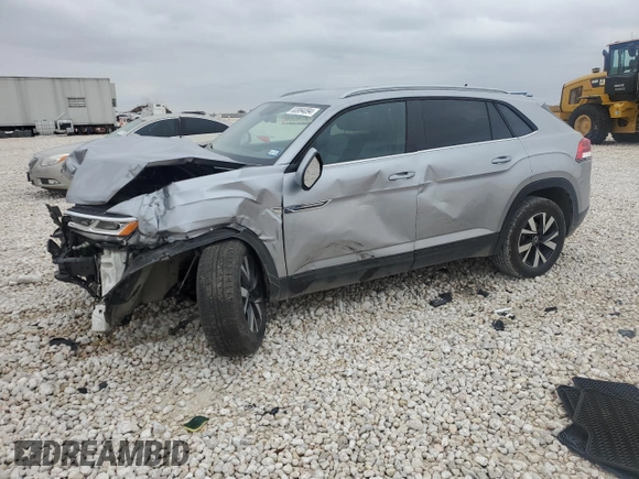 2020 Volkswagen Atlas SE with VIN 1V23C2CA3LC201607, listed as a Copart auction lot 83994094 with Not provided miles and Salvage title. Bid and sale history available at DreamBid. Image 1.
