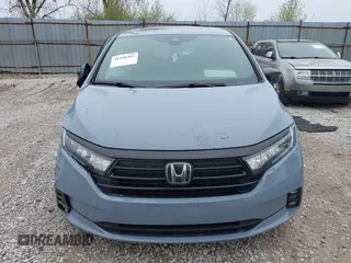 2024 Honda Odyssey Sport z VIN 5FNRL6H78RB048170, wystawiony jako IAAI lot #41958302 z przebiegiem 35 864 mil mil oraz . Historia ofert i sprzedaży dostępna na DreamBid. Obrazek 12.