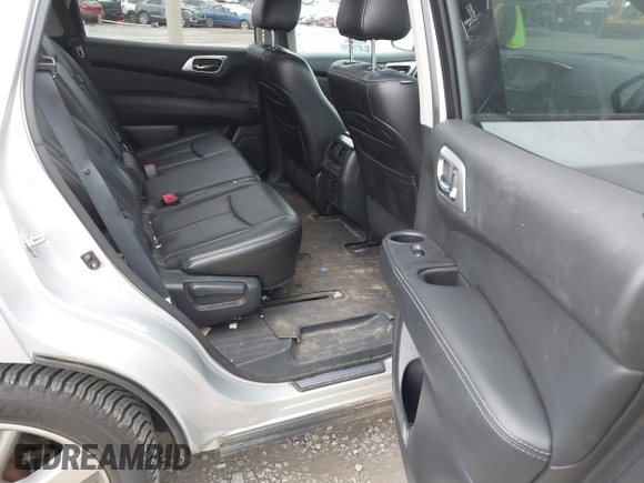2013 Nissan Pathfinder SV with VIN 5N1AR2MM7DC678375, listed as a IAAI auction lot 41701956 with 151,087 mi miles. Bid and sale history available at carsss.com. Image 8.