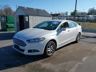 2013 Ford Fusion SE with VIN 3FA6P0HR1DR198639, listed as a IAAI auction lot 41892416 with 114,932 mi miles. Bid and sale history available at carsss.com. Image 2.