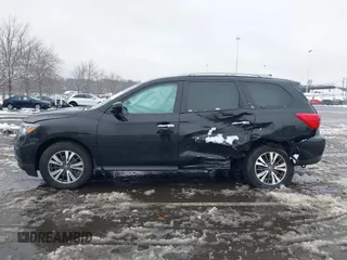 2020 Nissan Pathfinder SV with VIN 5N1DR2BM1LC638002, listed as a IAAI auction lot 41556190 with 121,386 mi miles. Bid and sale history available at carsss.com. Image 14.