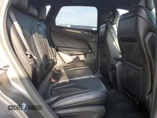 2017 Lincoln MKC Premiere z VIN 5LMCJ1C95HUL16078, wystawiony jako Copart lot #55853005 z przebiegiem 114 821 mil mil oraz Szkoda całkowita • Salvage title. Historia ofert i sprzedaży dostępna na DreamBid. Obrazek 11.