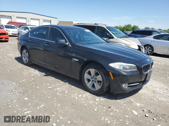 2012 BMW 5 Series 528i xDrive z VIN WBAXH5C56CDW10734, wystawiony jako Copart lot #56601805 z przebiegiem 162 016 mil mil oraz Czysty tytuł • Clean title. Historia ofert i sprzedaży dostępna na DreamBid. Obrazek 4.