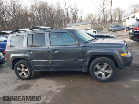 2017 Jeep Patriot High Altitude with VIN 1C4NJRFB1HD110320, listed as a IAAI auction lot 41152170 with 88,341 mi miles. Bid and sale history available at carsss.com. Image 13.