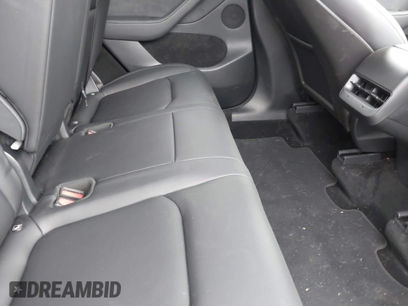 2024 Tesla Model Y с VIN 7SAYGDED5RF093696, выставлен на аукционе IAAI как лот 42061020 с пробегом 21 220 миль миль и . История ставок и продаж доступна на DreamBid. Изображение 8.