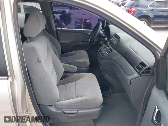 2007 Honda Odyssey LX with VIN 5FNRL38277B507690, listed as a IAAI auction lot 41718540 with 508,172 mi miles. Bid and sale history available at carsss.com. Image 5.