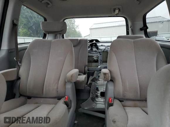 2009 Kia Sedona LX with VIN KNDMB233X96307389, listed as a Copart auction lot 71915474 with 285,338 mi miles and Salvage Title. Bid and sale history available at carsss.com. Image 10.