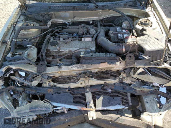 2001 Mitsubishi Galant ES z VIN 4A3AA46G41E110547, wystawiony jako Copart lot #70251704 z przebiegiem 147 187 mil mil oraz Szkoda całkowita • Salvage title. Historia ofert i sprzedaży dostępna na DreamBid. Obrazek 11.