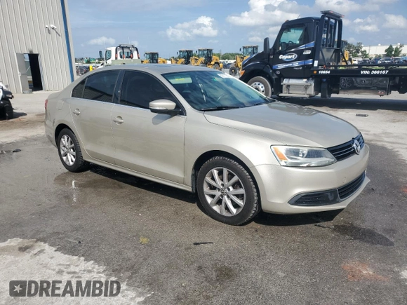 2013 Volkswagen Jetta Sedan SE with VIN 3VWDP7AJ6DM212978, listed as a Copart auction lot 52111355 with 210,114 mi miles and Salvage Title. Bid and sale history available at carsss.com. Image 4.