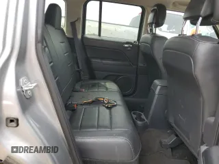2015 Jeep Patriot High Altitude z VIN 1C4NJPFA8FD296253, wystawiony jako Copart lot #60509905 z przebiegiem Nie podano mil oraz Czysty tytuł • Clean title. Historia ofert i sprzedaży dostępna na DreamBid. Obrazek 10.
