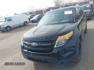 2013 Ford Police Interceptor Utility z VIN 1FM5K8AR6DGA63897, wystawiony jako IAAI lot #41855311 z przebiegiem Nie podano mil oraz . Historia ofert i sprzedaży dostępna na DreamBid. Obrazek 13.