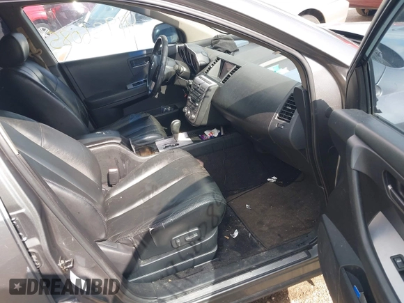2005 Nissan Murano SE with VIN JN8AZ08T05W301823, listed as a IAAI auction lot 41956085 with 138,811 mi miles and . Bid and sale history available at DreamBid. Image 5.