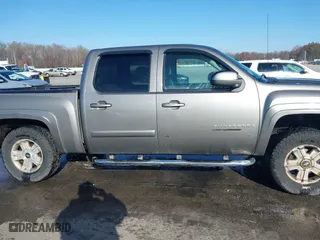 2008 Chevrolet Silverado 1500 LTZ with VIN 3GCEK13M08G164943, listed as a IAAI auction lot 40943708 with 212,496 mi miles. Bid and sale history available at carsss.com. Image 13.