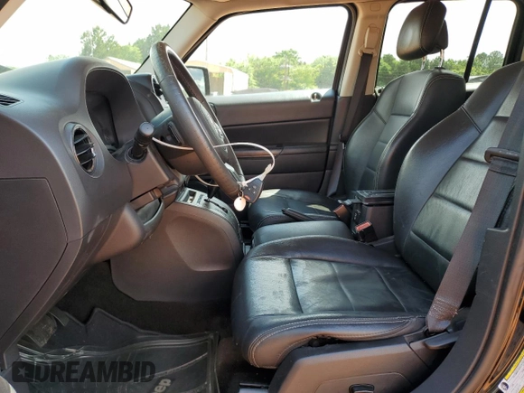 2015 Jeep Patriot High Altitude с VIN 1C4NJPFA5FD194523, выставлен на аукционе Copart как лот 57131625 с пробегом 129 352 миль миль и Списание • Salvage title. История ставок и продаж доступна на DreamBid. Изображение 7.