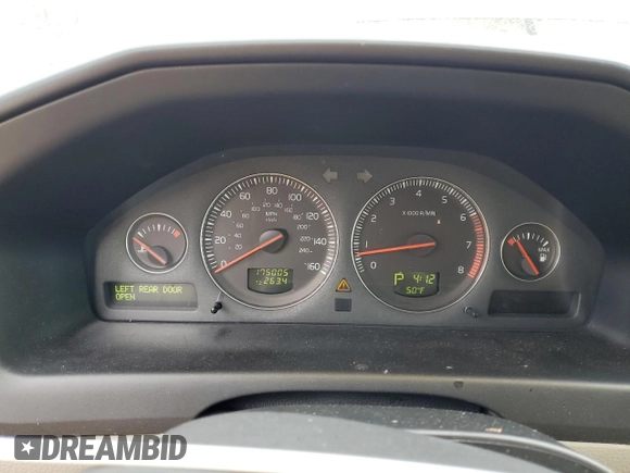 2005 Volvo S60 with VIN YV1RS592452437539, listed as a Copart auction lot 42298475 with 175,005 mi miles and Salvage Title. Bid and sale history available at carsss.com. Image 9.