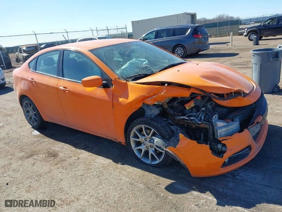 2014 Dodge Dart SXT with VIN 1C3CDFBB3ED671962, listed as a IAAI auction lot 41664130 with 140,787 mi miles. Bid and sale history available at carsss.com. Image 1.