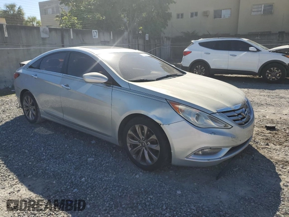 2013 Hyundai Sonata Limited with VIN 5NPEC4AC3DH726943, listed as a Copart auction lot 43022065 with 140,965 mi miles and Salvage Title. Bid and sale history available at DreamBid. Image 4.