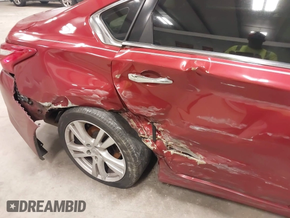 2016 Nissan Altima SL with VIN 1N4BL3AP1GC117839, listed as a IAAI auction lot 41297920 with 181,251 mi miles and . Bid and sale history available at DreamBid. Image 12.