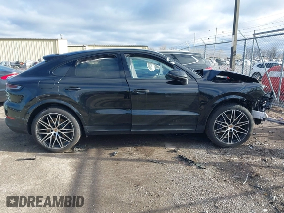 2025 Porsche Cayenne z VIN WP1BA2AY4SDA29016, wystawiony jako IAAI lot #41899275 z przebiegiem 7 099 mil mil oraz . Historia ofert i sprzedaży dostępna na DreamBid. Obrazek 13.
