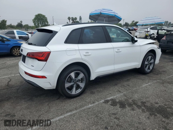 2024 Audi Q5 Premium Plus with VIN WA1BBAFY9R2147404, listed as a Copart auction lot 60261915 with 3,201 mi miles and Salvage title. Bid and sale history available at DreamBid. Image 3.