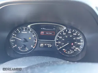 2014 Nissan Pathfinder SV with VIN 5N1AR2MN8EC664141, listed as a IAAI auction lot 41652033 with 167,463 mi miles. Bid and sale history available at carsss.com. Image 7.
