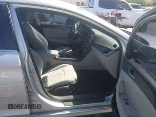 2019 Hyundai Sonata SE with VIN 5NPE24AF3KH810903, listed as a IAAI auction lot 41831371 with 68,317 mi miles and . Bid and sale history available at carsss.com. Image 5.