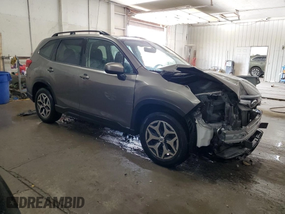 2021 Subaru Forester Premium with VIN JF2SKAFC0MH426404, listed as a Copart auction lot 63286055 with 86,993 mi miles and Salvage title. Bid and sale history available at DreamBid. Image 4.