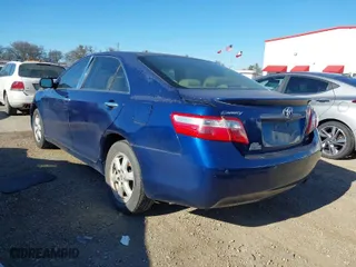 2007 Toyota Camry CE with VIN JTNBE46K273096941, listed as a IAAI auction lot 41656760 with 331,626 mi miles. Bid and sale history available at carsss.com. Image 3.
