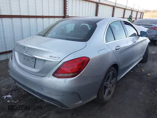 2015 Mercedes-Benz C-Class C 300 Luxury with VIN 55SWF4KB6FU005257, listed as a IAAI auction lot 41675298 with 126,263 mi miles. Bid and sale history available at carsss.com. Image 4.