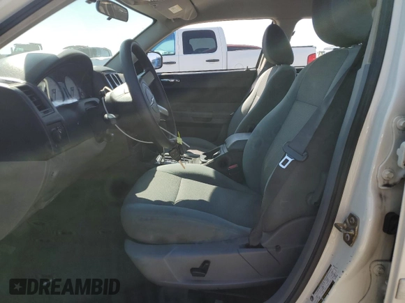 2005 Chrysler 300 with VIN 2C3JA43R75H161102, listed as a Copart auction lot 50101015 with 88,027 mi miles and Salvage Title. Bid and sale history available at carsss.com. Image 7.