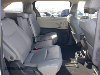 2022 Toyota Sienna XLE with VIN 5TDJRKEC4NS075796, listed as a IAAI auction lot 41603836 with 34,677 mi miles. Bid and sale history available at carsss.com. Image 8.