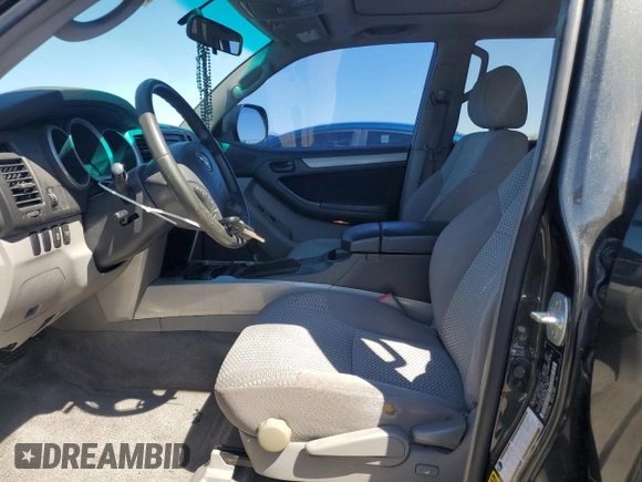 2008 Toyota 4Runner SR5 z VIN JTEZU14R68K015348, wystawiony jako Copart lot #50547885 z przebiegiem 212 157 mil mil oraz Szkoda całkowita • Salvage title. Historia ofert i sprzedaży dostępna na DreamBid. Obrazek 7.