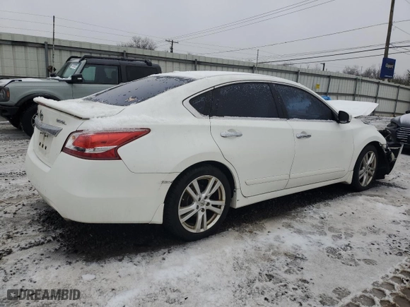 2013 Nissan Altima 3.5 SL with VIN 1N4BL3APXDC299360, listed as a Copart auction lot 43068825 with 180,287 mi miles and Salvage Title. Bid and sale history available at carsss.com. Image 3.