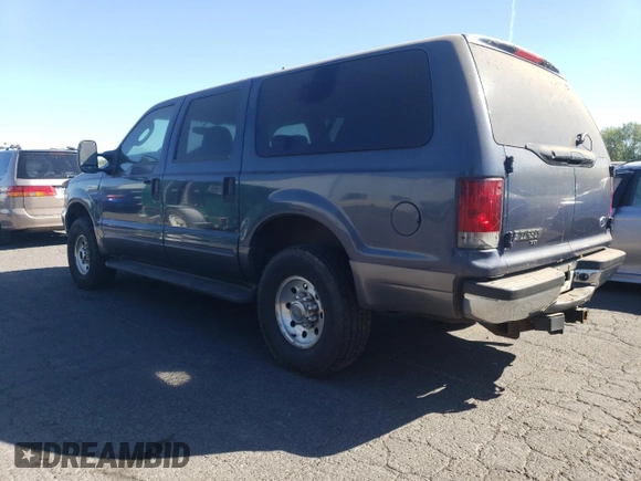 2003 Ford Excursion XLT z VIN 1FMNU41S83EA16158, wystawiony jako Copart lot #73062414 z przebiegiem 353 053 mil mil oraz Czysty tytuł • Clean title. Historia ofert i sprzedaży dostępna na DreamBid. Obrazek 2.