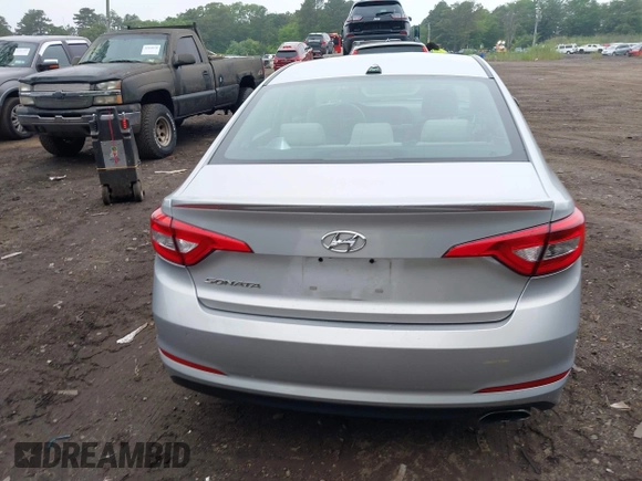2016 Hyundai Sonata SE с VIN 5NPE24AF7GH377089, выставлен на аукционе IAAI как лот 42467798 с пробегом 149 652 миль миль и . История ставок и продаж доступна на DreamBid. Изображение 16.