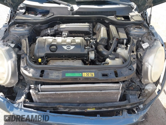 2010 MINI Hardtop with VIN WMWMF3C52ATZ25692, listed as a IAAI auction lot 42228774 with 137,827 mi miles and . Bid and sale history available at DreamBid. Image 10.