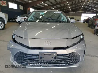 2025 Toyota Camry LE with VIN 4T1DAACK1SU002154, listed as a Copart auction lot 54542595 with 15,533 mi miles and Clean Title. Bid and sale history available at DreamBid. Image 5.