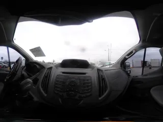 2017 Ford Transit с VIN 1FTYE1YM1HKA17584, выставлен на аукционе IAAI как лот 42282248 с пробегом 188 663 миль миль и . История ставок и продаж доступна на DreamBid. Изображение 18.