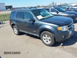 2008 Ford Escape Hybrid с VIN 1FMCU49HX8KA57755, выставлен на аукционе IAAI как лот 42633256 с пробегом 129 848 миль миль и . История ставок и продаж доступна на DreamBid. Изображение 1.