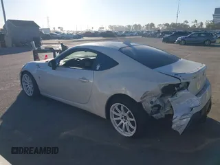 2019 Toyota 86 GT with VIN JF1ZNAE19K8701128, listed as a IAAI auction lot 41133417 with 71,529 mi miles. Bid and sale history available at carsss.com. Image 14.