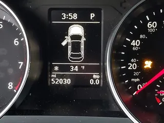 2017 Volkswagen Jetta SEL with VIN 3VWL17AJ1HM211546, listed as a IAAI auction lot 41502402 with 52,030 mi miles and . Bid and sale history available at DreamBid. Image 15.